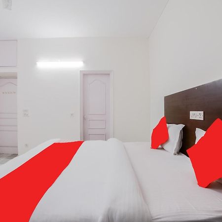 Hotel O Green Villa Нью-Делі Екстер'єр фото